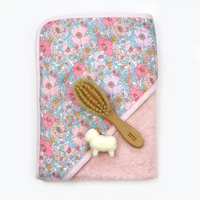 barnabe-aime-le-café-bath-towel-sofia-79x79cm-barn-cabain-sofia