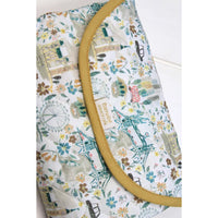 barnabe-aime-le-café-changing-mat-john-67x42cm-barn-mat-john