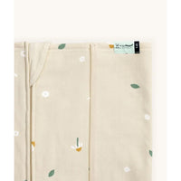 ergopouch-bedding-tuck-sheet-0-2-1-0-tog-cot-daisy-sprinkle-ergo-zepbts-0_2-1