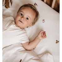 kadolis-printed-fitted-sheet-organic-cotton-crib-70x140cm-petite-plum-kado-dhco70140ppl