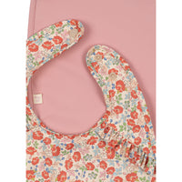 konges-sløjd-2-pack-dinner-bib-with-frill-kaluka-bridal-rose-os-kong-s25ks102623-kbr-os