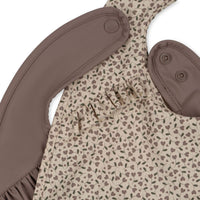 konges-sløjd-2-pack-dinner-bib-with-frill-milk-tank-antler-os-kong-s24ks100006-mta-os