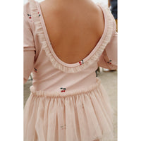 konges-sløjd-strut-ls-swimsuit-grs-cherry-blush-kong-s24ks101058-cherry-3y