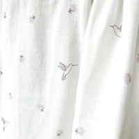 little-crevette-colibri-large-swaddle-120x120cm