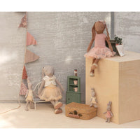 maileg-bunny-size-3-classic-ballet-suit-and-skirt-cream-mail-16530700