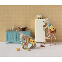 maileg-kitchen-mouse-blue-play-toy-mail-11610001