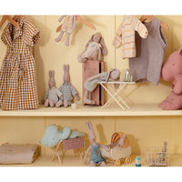 maileg-miniature-iron-and-ironing-board-mail-11211100