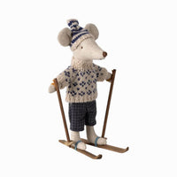 maileg-winter-mouse-with-ski-set-dad-blue-play-toy-mail-17430500-01