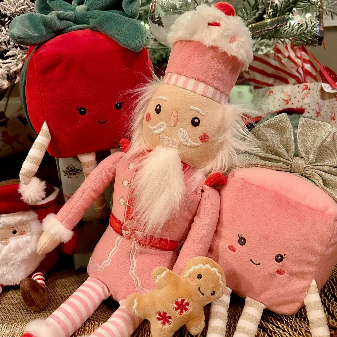 mon-ami-gingerbread-nutcracker-pink-mona-sd1056