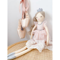 mon-ami-princess-olivia-doll-mona-ld1015