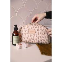 nobodinoz-hyde-park-waterproof-vanity-case-leonie-latte-nobo-4933072