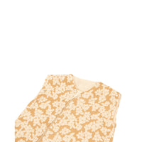 nobodinoz-sweety-light-sleeping-bag-golden-brown-sakura