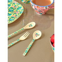 rice-dk-teaspoon-with-emmas-print-soft-yellow-rice-melsp-sch5xcpemma