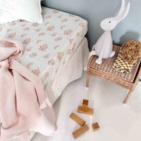 rose-in-april-fitted-sheet-olivia-bouquet-ria-art000001191