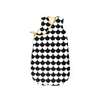 nobodinoz-sleeping-bag-black-scales-03