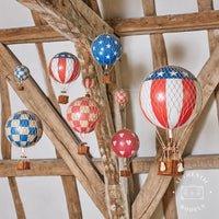 authentic-models-royal-aero-red-hearts-hot-air-balloon-hanging-decor-56cm-aumd-ap163rh- (14)