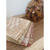bonheur-du-jour-paris-girl-scarf-raspberry-unique-bdj-adult-absynthe-ra-unique- (11)