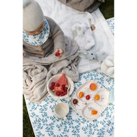 cam-cam-copenhagen-leaf-knit-blanket-blue-mist- (10)