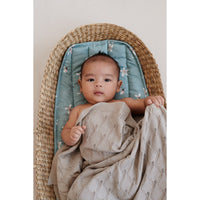 cam-cam-copenhagen-leaf-knit-blanket-blue-mist- (8)