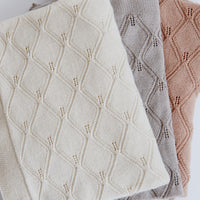 cam-cam-copenhagen-leaf-knit-blanket-blue-mist- (2)