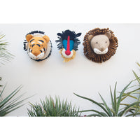 fiona-walker-england-camel-mane-lion-head-original- (2)