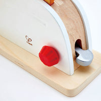 hape-pop-up-toaster-set- (3)