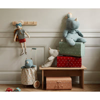 maile-storage-suitcase-small-rose-w-dot-mail-19153302- (3)