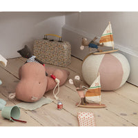 maileg-beach-mice-surfer-little-sister-mail-17210400- (2)