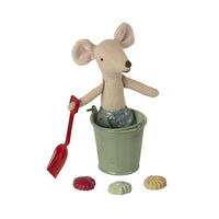 maileg-beach-set-shovel-bucket-&-shells- (2)