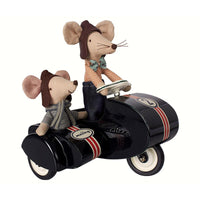 maileg-black-scooter-with-sidecar-metal- (2)