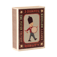 maileg-metal-ornaments-in-matchbox-3-guards- (5)