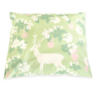majvillan-cushion-cover-apple-garden-green - (1)