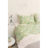 majvillan-cushion-cover-apple-garden-green - (2)