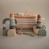 mushie-muslin-swaddle-blanket-organic-cotton-retro-stripes-mush-2200380- (5)