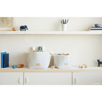 nobodinoz-django-toy-basket-blue-thin-stripes-natural-nobo-4922373- (4)