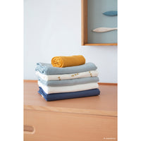 nobodinoz-swaddle-butterfly-riviera-blue- (5)