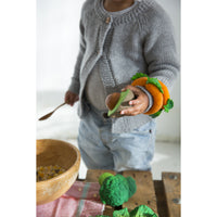 oli-&-carol-cathy-the-carrot- (26)