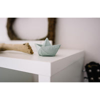 oli-&-carol-origami-boat-mint-teether- (16)