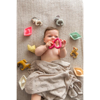 oli-&-carol-origami-boat-mint-teether- (19)