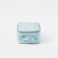 sunnylife-lunch-cooler-bag-powder-blue-sunl-s20lcbpb- (1)