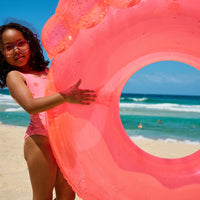 sunnylife-luxe-pool-ring-shell-neon-coral-sunl-s2lpolsh- (8)