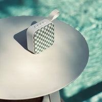 sunnylife-travel-speaker-checkerboard-sunl-s2ispkcb- (5)