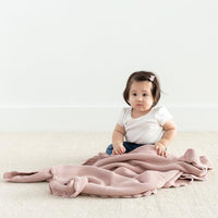 zestt-heirloom-baby-gift-set-berry- (2)