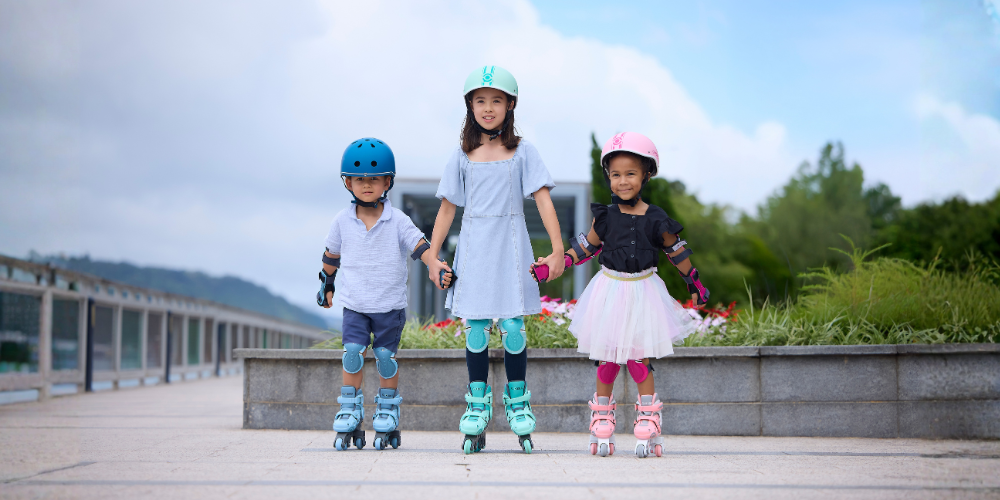 3 Kids Skating.png__PID:5db39d15-d779-457c-b650-56a0336d5f2a