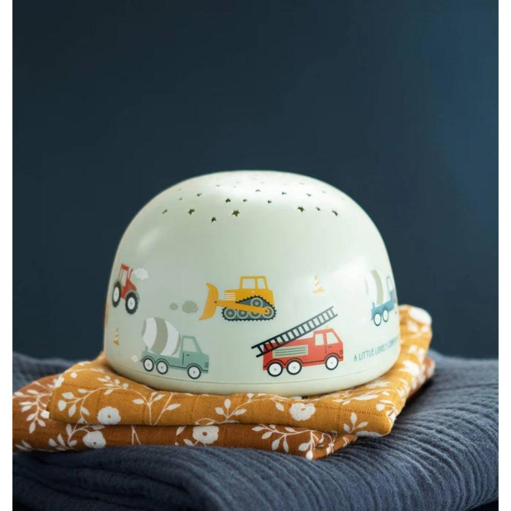 a-little-lovely-company-projector-light-vehicles-allc-plcami17