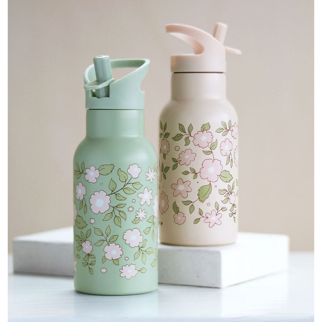 a-little-lovely-company-stainless-steel-drink-bottle-blossoms-sage-allc-dbssbs59