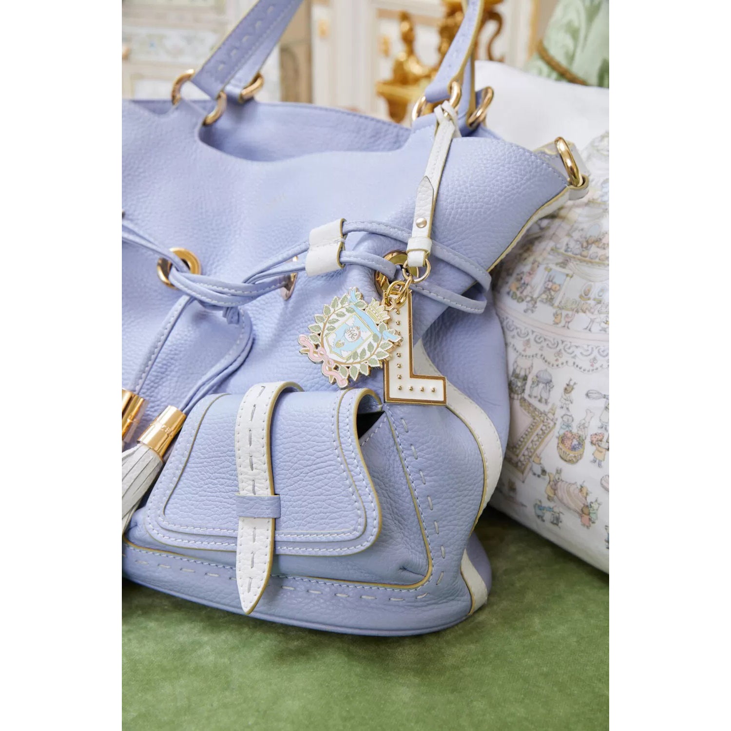 atelier-choux-advent-calendar-2-muslin-reversible-bib-toile-de-jouy-lapin-stationary-set-key-ring-cake-toppers-atel-1211134