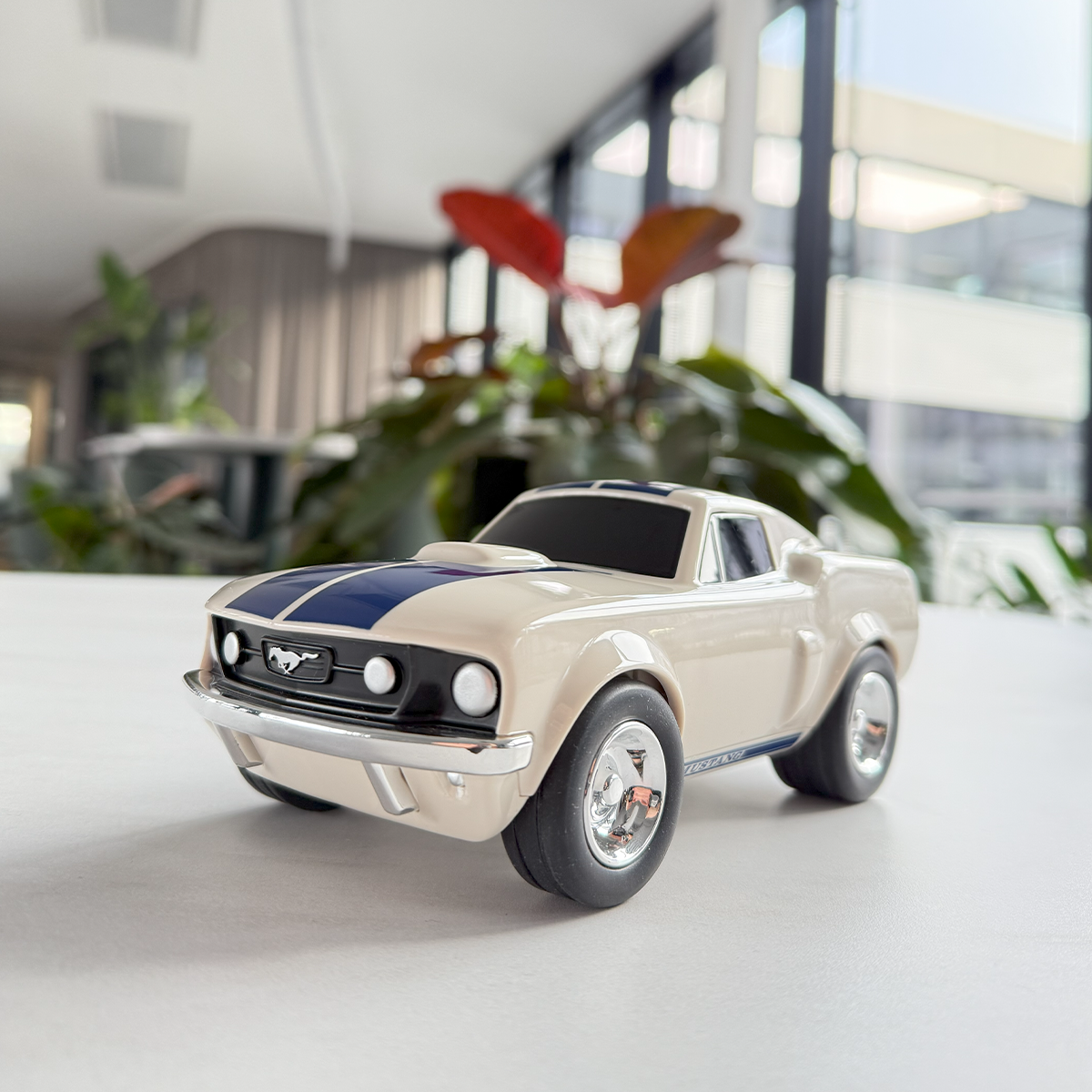 baghera-racing-car-ford-mustang-ivory-white-bagh-498