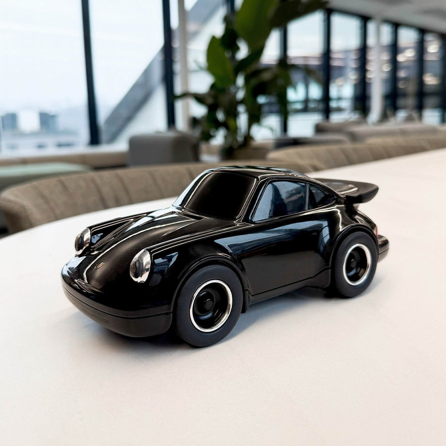 baghera-racing-car-porsche-911-black-play-toy-bagh-530-04