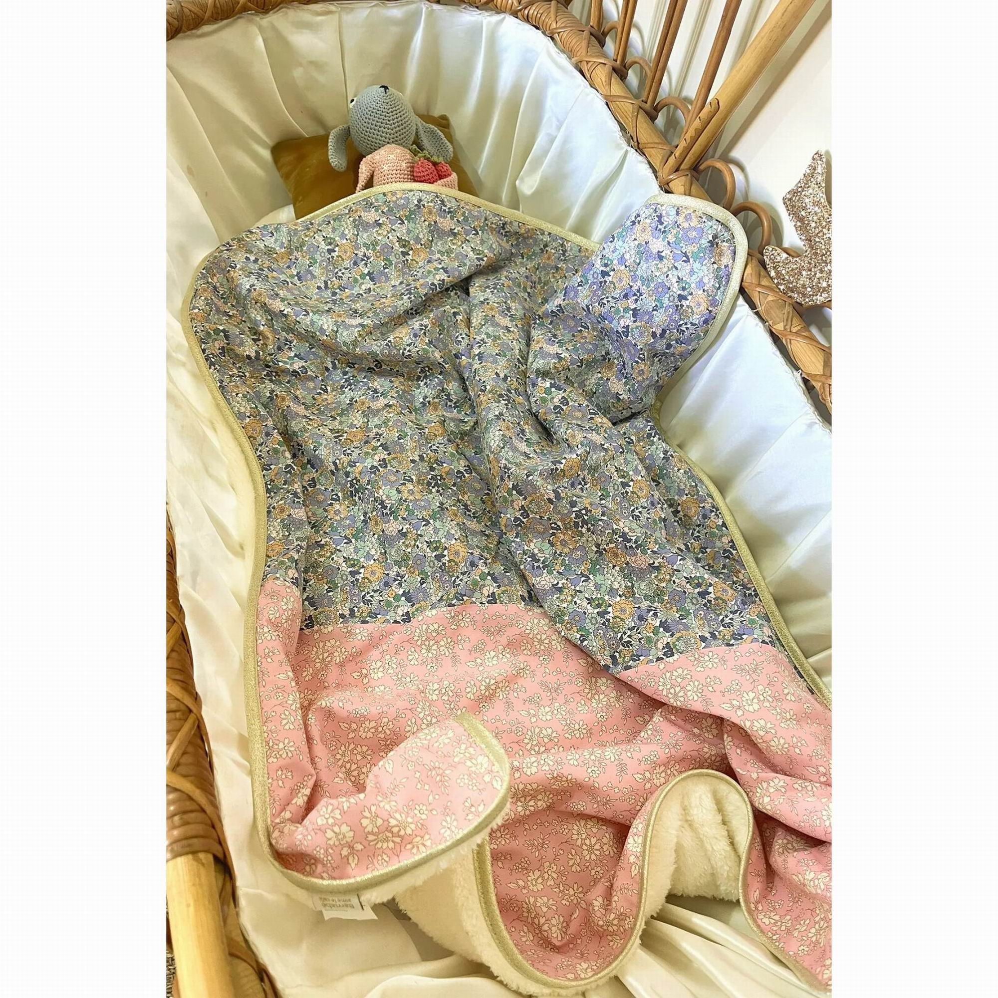 barnabe-aime-le-caf-baby-blanket-jenny-73x90cm-baby-nursery-barn-bblanket-jenny-01